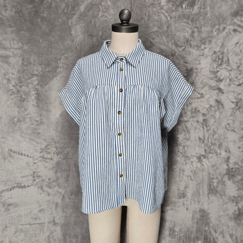 Velvet Heart Button Down Women L Blue White Striped Seersucker Short Sleeve Top